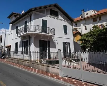 Apartment Giglio *